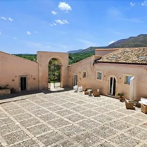 https://ballium-luxury-relais.sicilyhotelsitaly.net